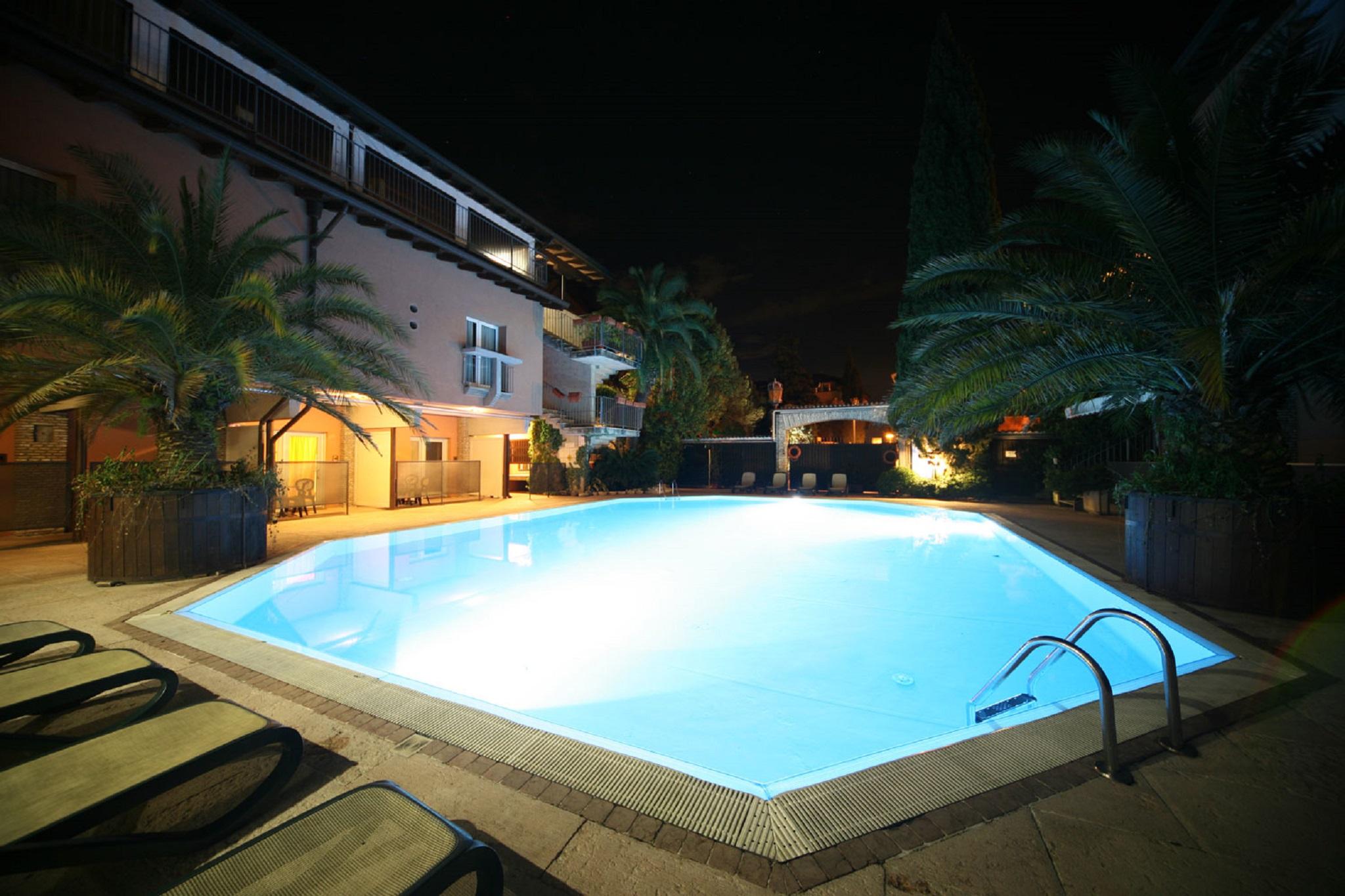 Hotel La Pauel シルミオーネ エクステリア 写真