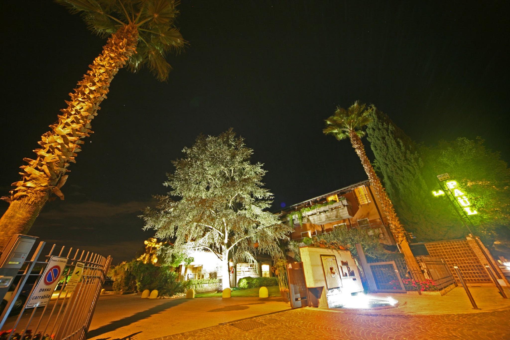 Hotel La Pauel シルミオーネ エクステリア 写真