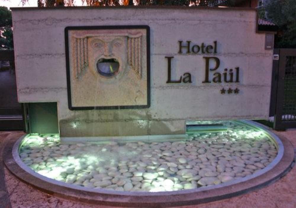 Hotel La Pauel シルミオーネ エクステリア 写真