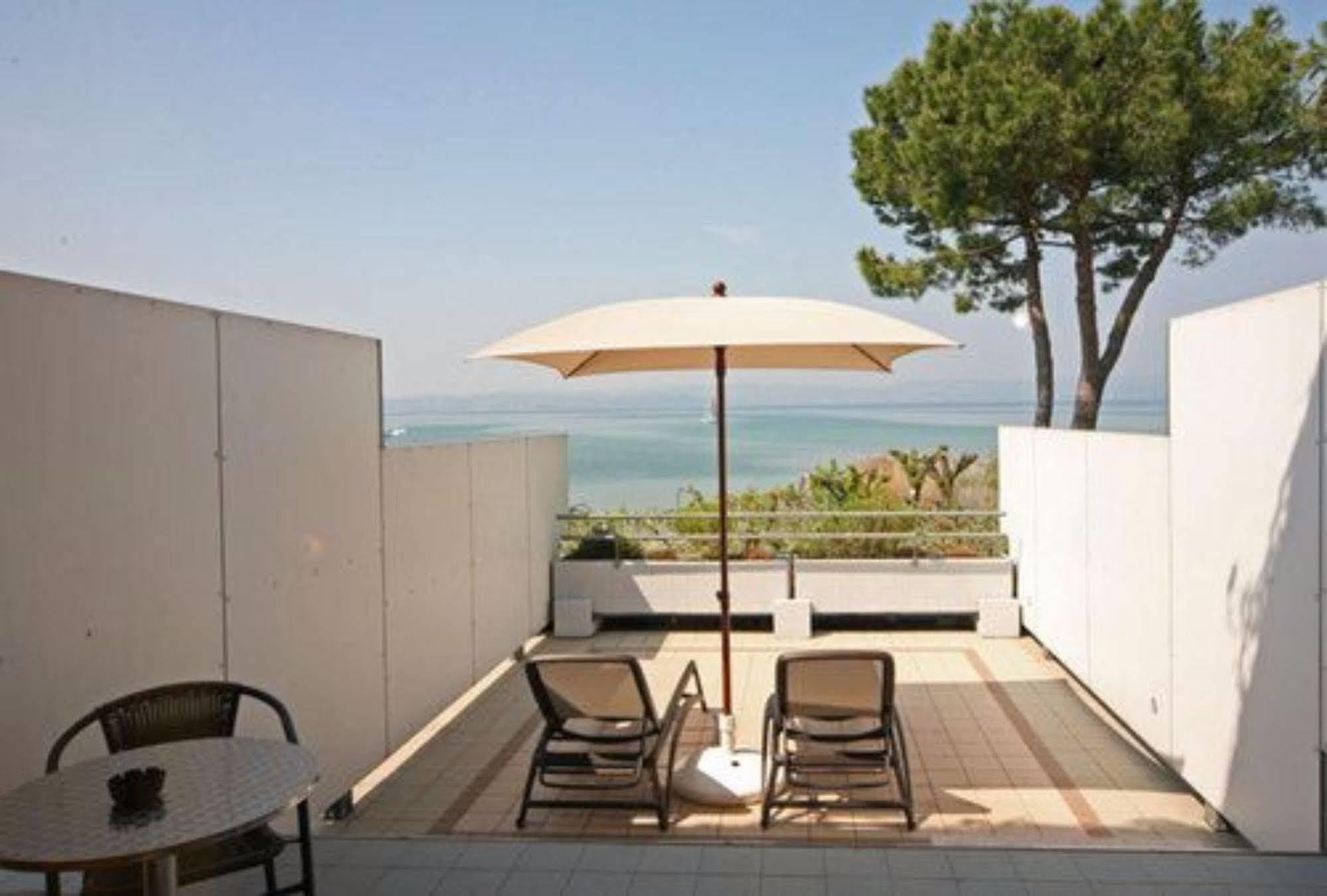 Hotel La Pauel シルミオーネ エクステリア 写真